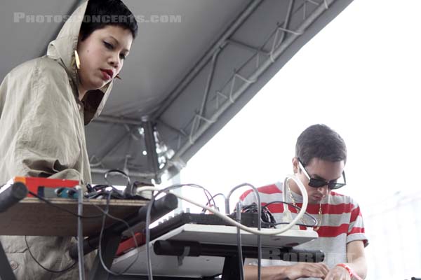 THESE ARE POWERS - 2010-06-06 - PARIS - Parc de la Villette - 